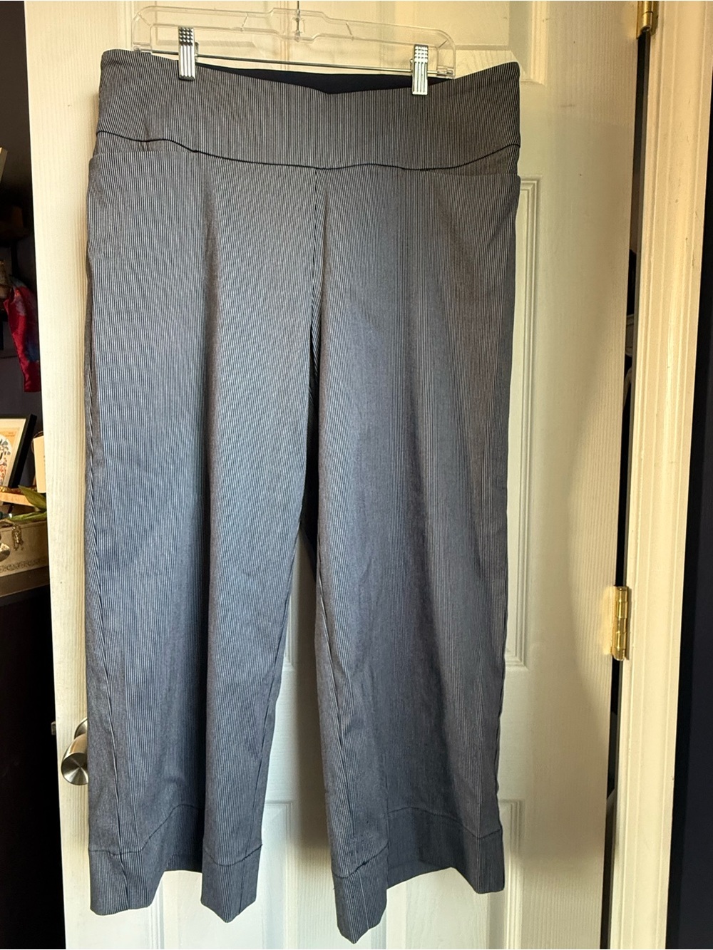 Wide-Leg Pull-On Pants in Gray